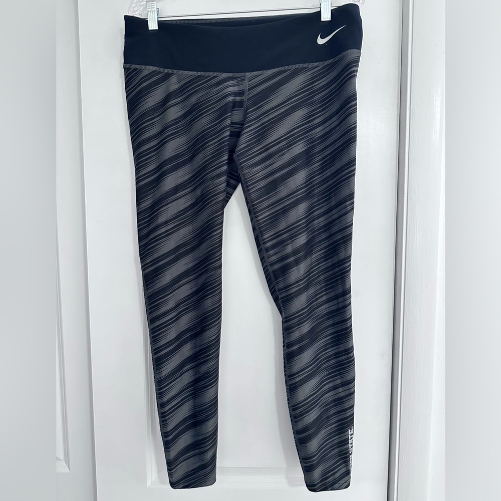 Nike Dri-FIT Leggings with Penn State Logo (like new)